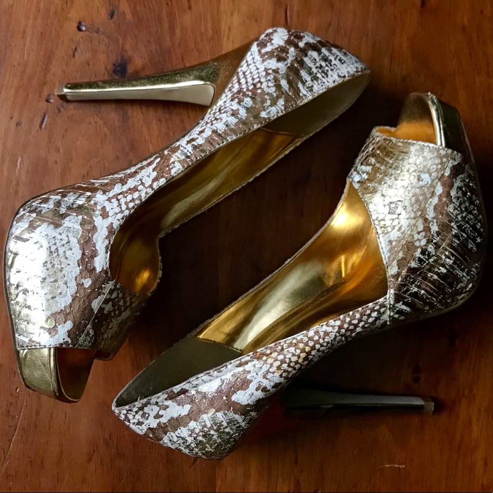 Snakeskin print Peep toe Heels 🐍 👠